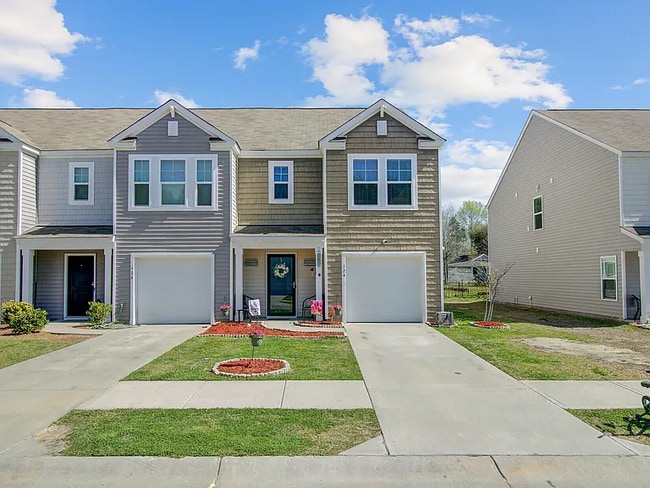Primary Photo - 124 Gaura Ln