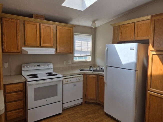 Building Photo - 1301 OH-523