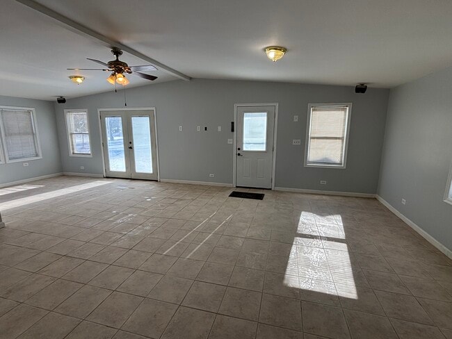 Building Photo - 210 Boston Dr