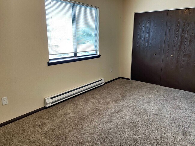 Building Photo - Townhome in Rifle