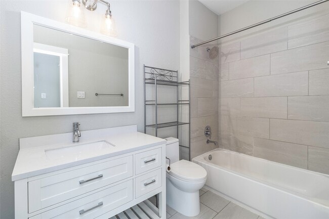 Building Photo - 6708 Parker Oaks Ln