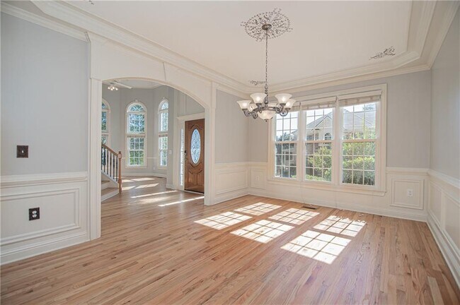 Building Photo - 4012 Erin Dr