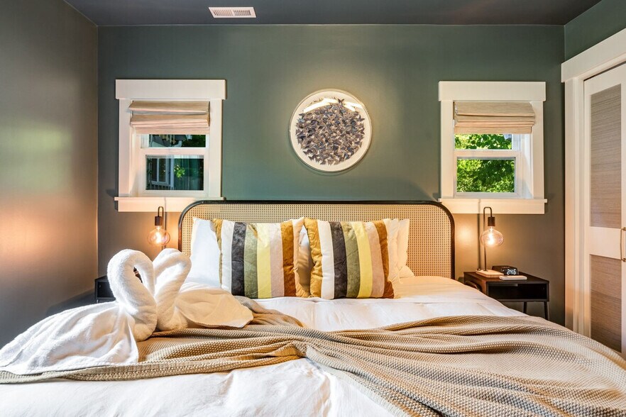 Building Photo - 8515 29th Ave NW