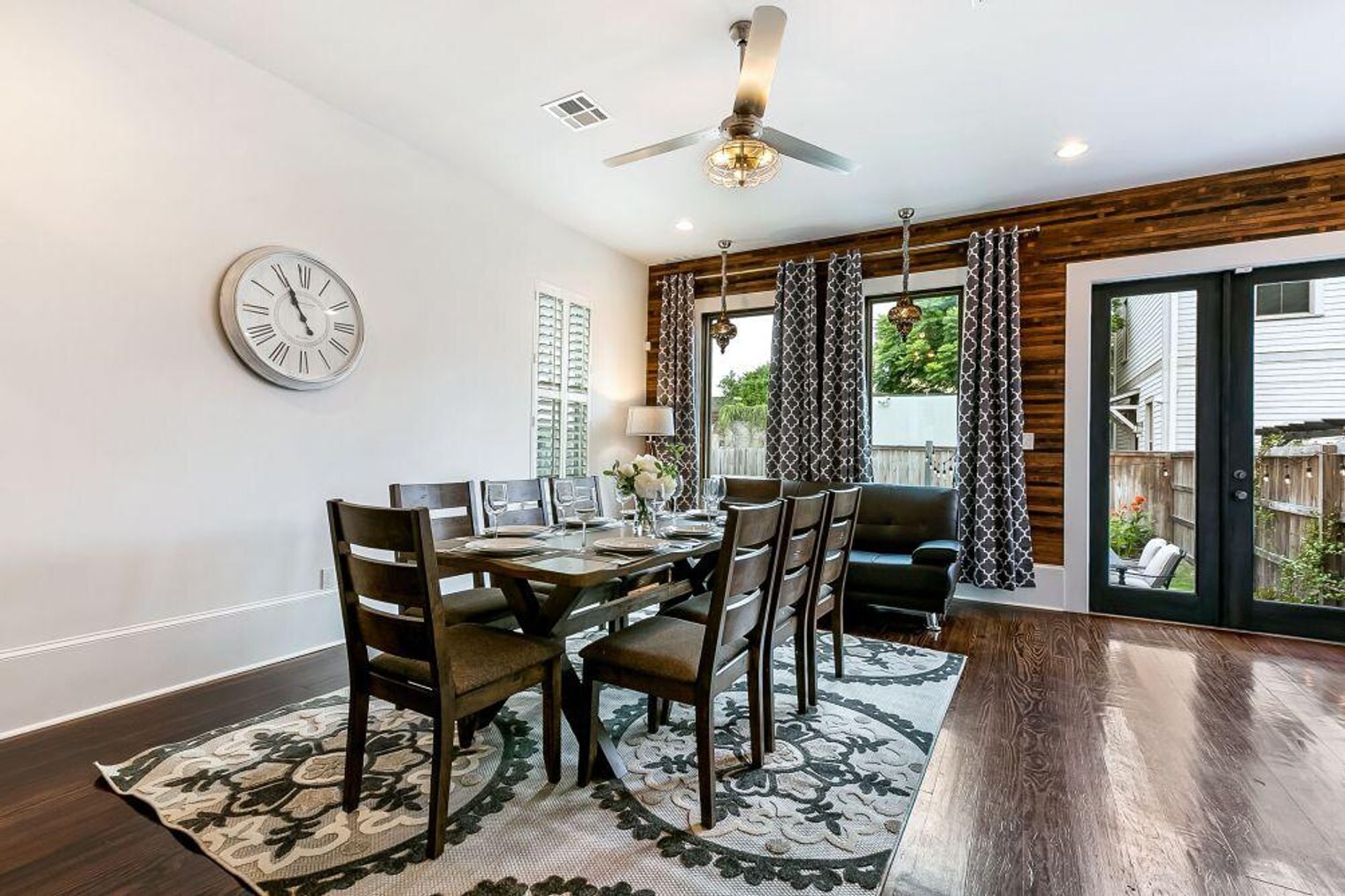 Building Photo - 1512 Baronne St