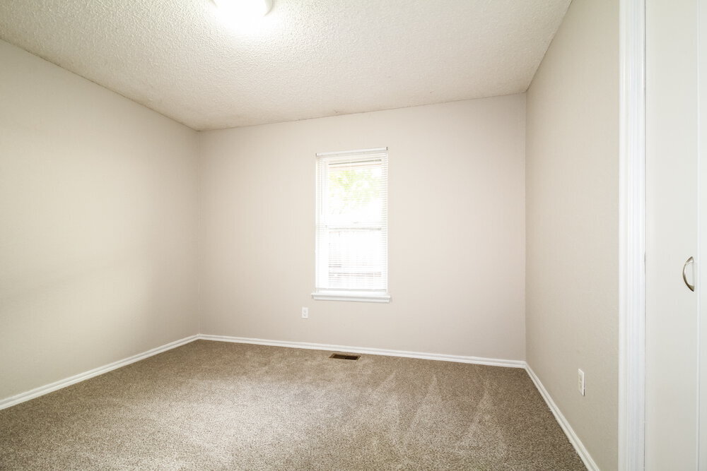 Building Photo - 829 Turtle Creek Rd