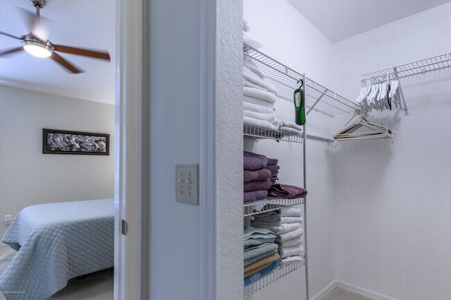 Building Photo - Turnkey Furnished Seasonal Rental – 2 Bedr...