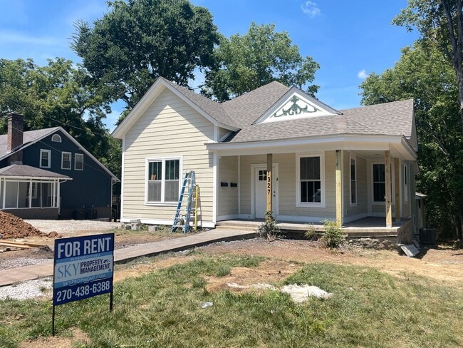 Primary Photo - 1327 Park St