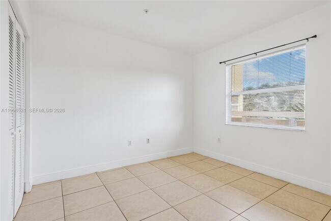 Building Photo - 4137 Stirling Rd