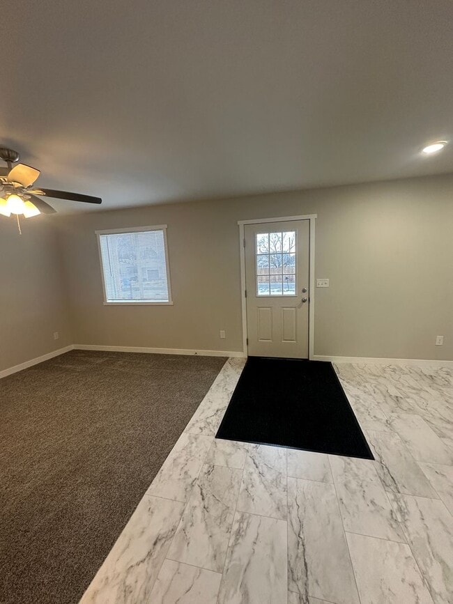 Building Photo - Brand New & Adorable 2 Bedroom, 2 Bathroom Unit in Saint Anthony! ($200 OFF OF FIRST MONTHS RENT!!!)