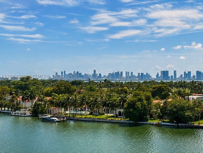 Building Photo - 5880 Collins Ave