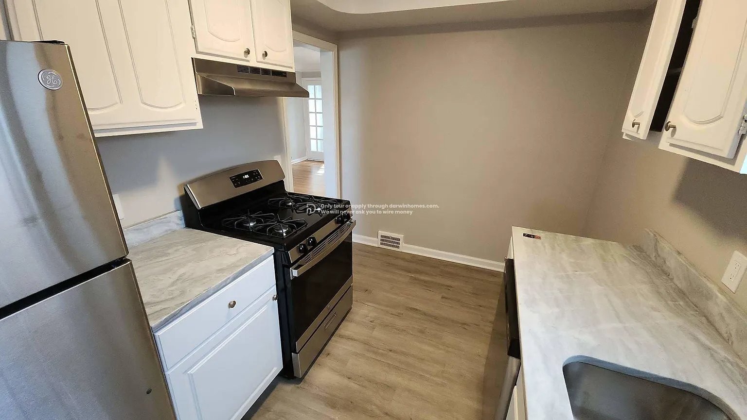 Building Photo - 3965 Warrendale Rd