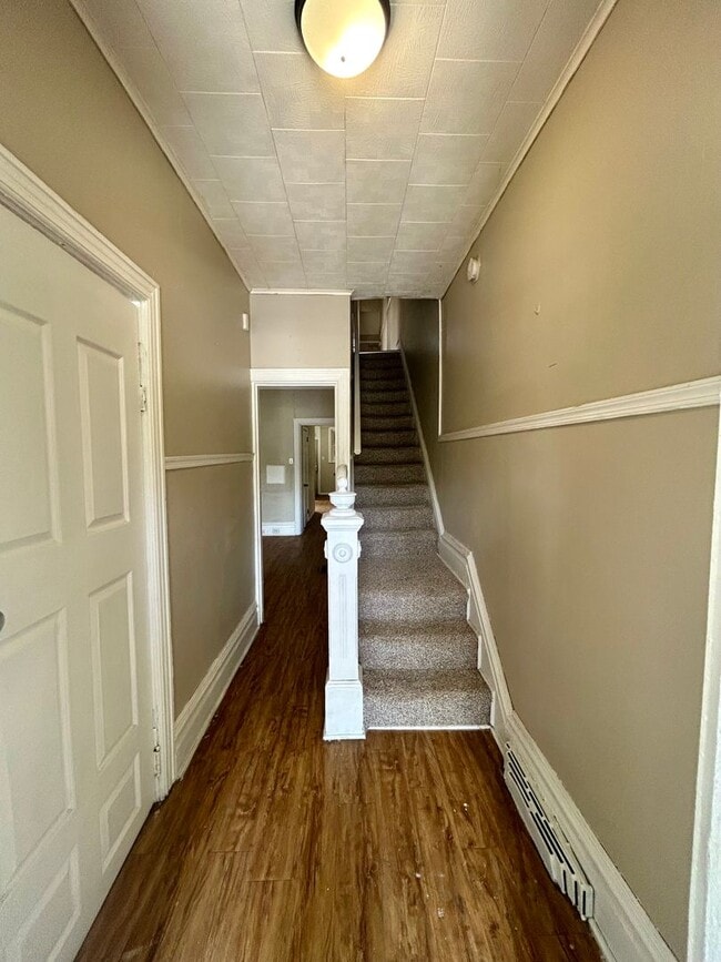 Building Photo - 5-bedroom Allison hill.