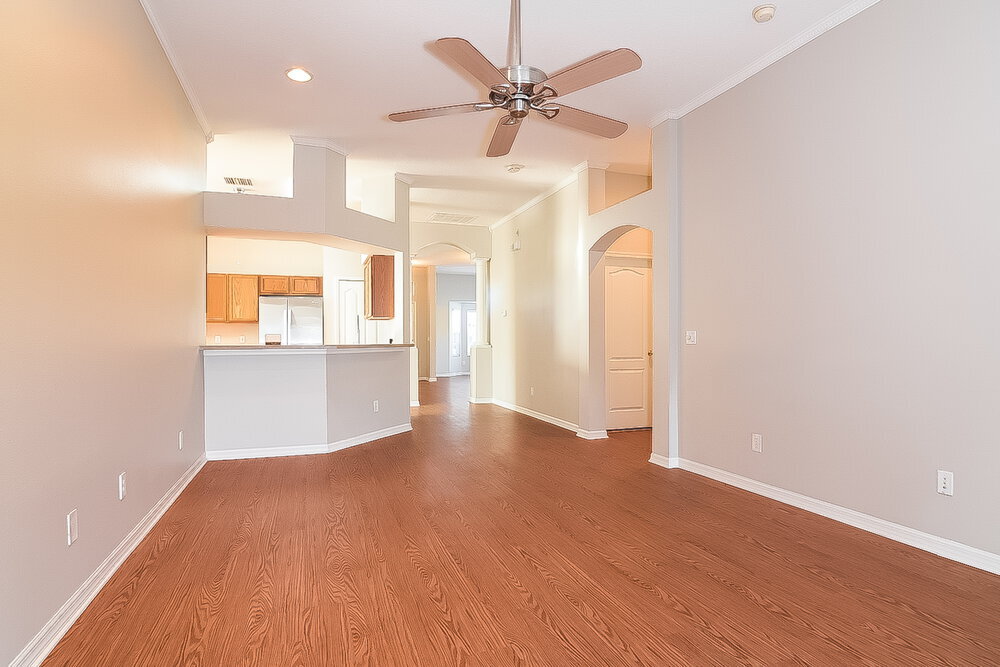 Building Photo - 601 Straw Lake Dr