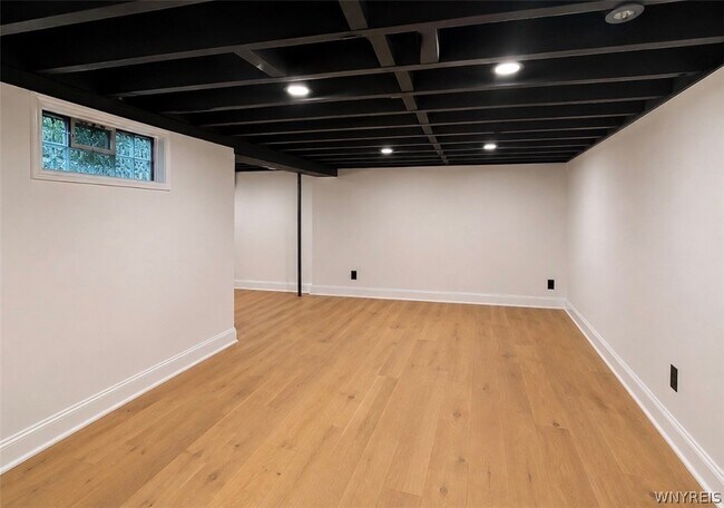 Building Photo - 6921 Bear Ridge Rd