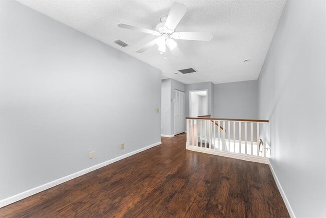 Building Photo - 6175 Riverwalk Ln
