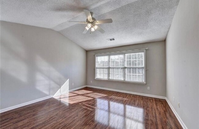 Building Photo - 300 Treyford Ct