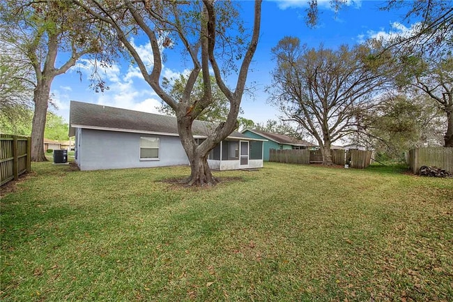 Building Photo - South Lakeland 3 bedroom 2 bath home!