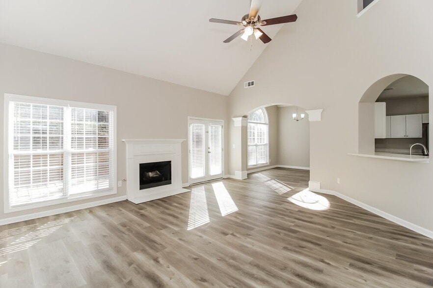 Building Photo - 2674 Neighborhood Walk