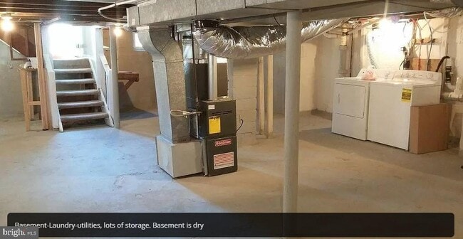 Building Photo - 21 W 2nd Ave