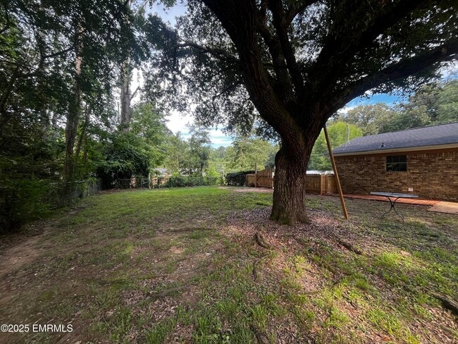 Building Photo - 5808 40th Ct