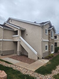 Building Photo - Beautiful Condo