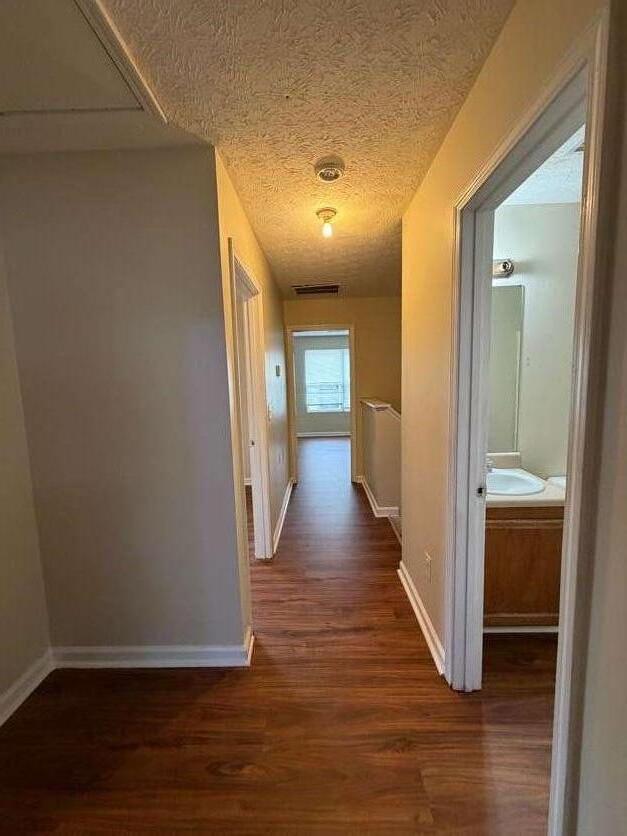 Building Photo - 5196 Tew Ln SW