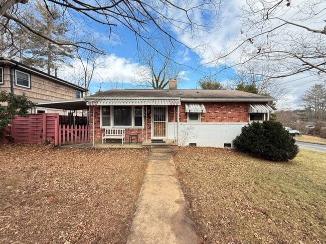 Primary Photo - Charming 3-Bedroom Home in Shiloh with Fen...