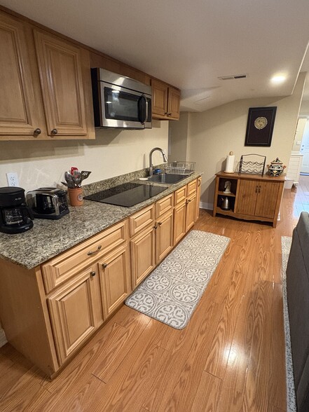 Kitchen - 11666 Osceola St