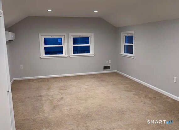 Building Photo - 81 Middlefield St