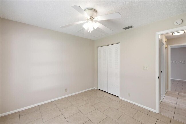 Building Photo - 1901 Castle Bay Ct