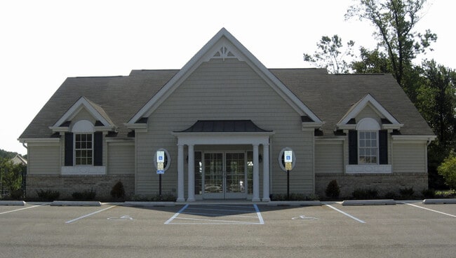 Locust Grove/SteepleChase Club House (available for residence to rent for parties) - 321 Steeplechase Ct