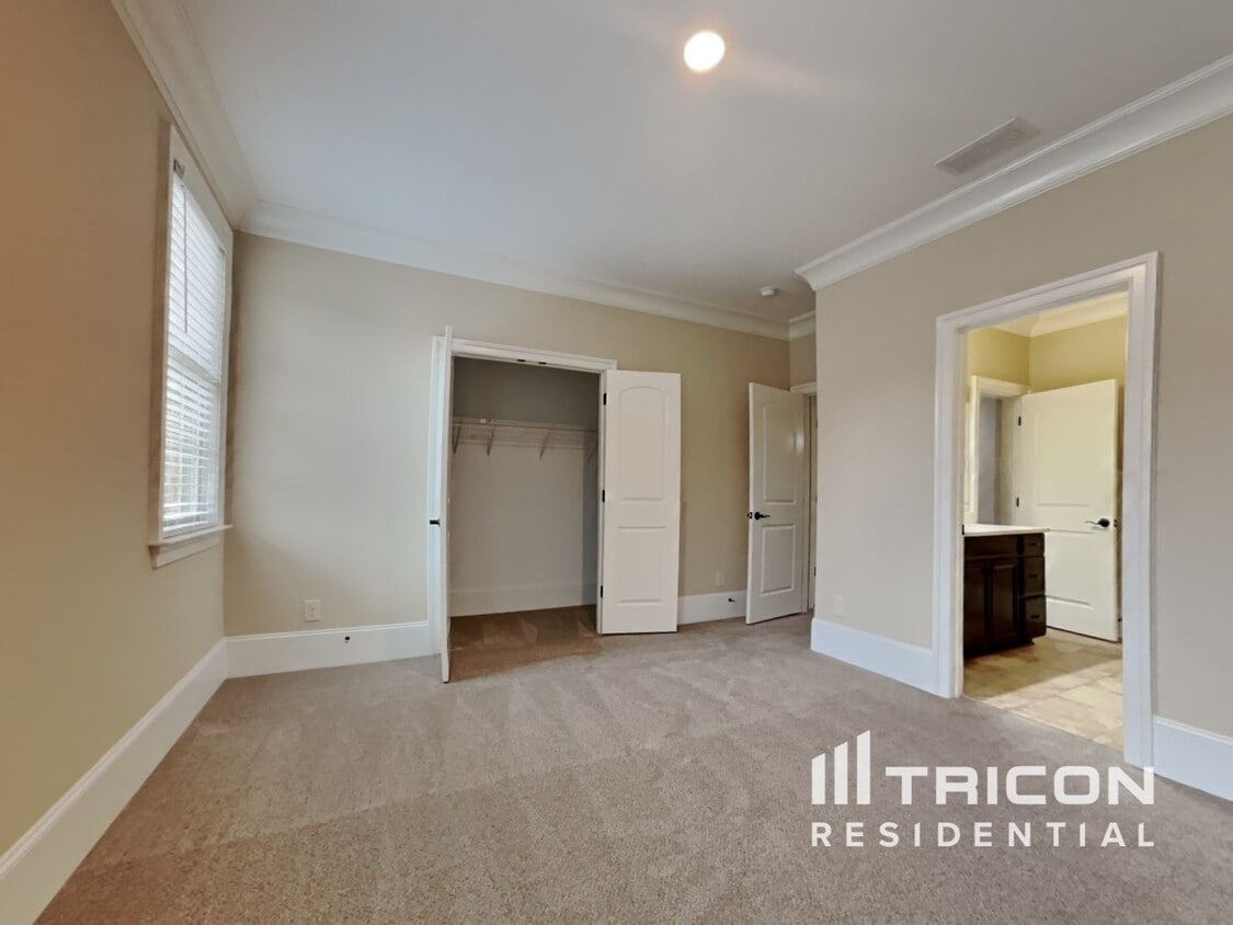 Building Photo - 2907 Wynnewood Dr