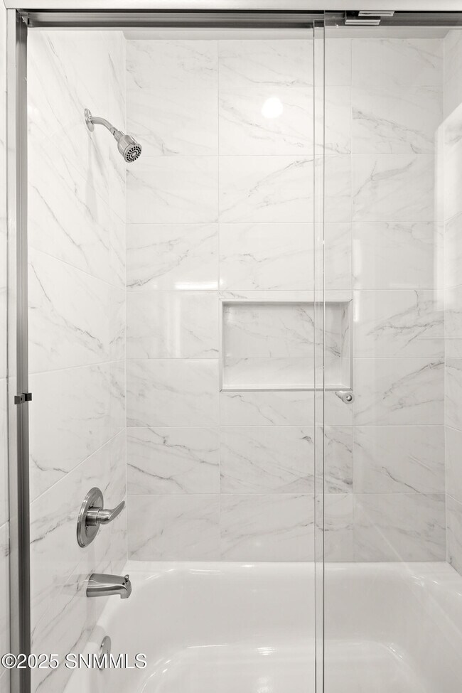 Building Photo - 4358 Capistrano Ave