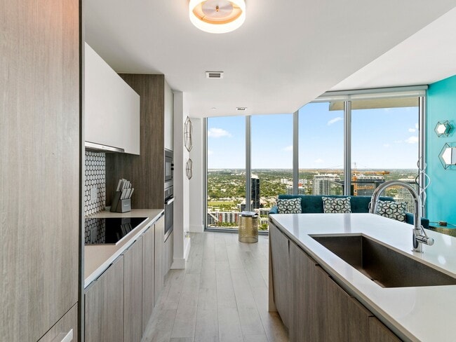 Building Photo - 2900 NE 7th Ave