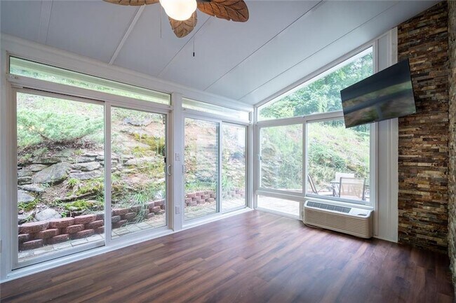 Building Photo - 778 Austin Creek Dr