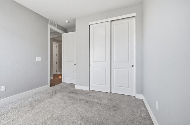 Building Photo - $3,040.95, $300 off the first month's rent, 3 Beds - 2 Bath, Single Family Home in Dacono with 3-...