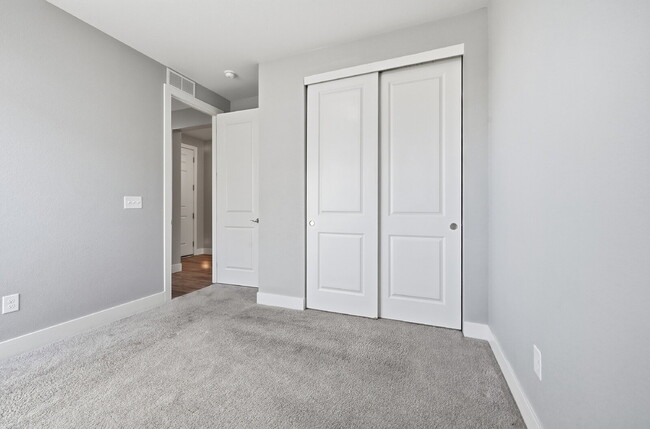 Building Photo - $3,140.95, $300 off the first month's rent, 3 Beds - 2 Bath, Single Family Home in Dacono with 3-...