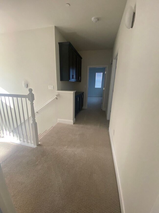 Building Photo - Roseville 3 bedroom in Veranda at Stoneridge.