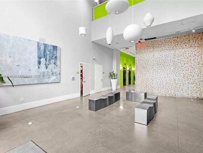 Building Photo - 133 NE 2nd Ave