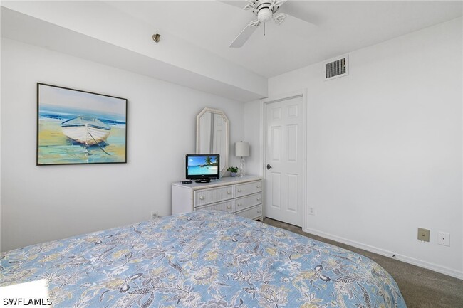 Building Photo - 5550 Heron Point Dr