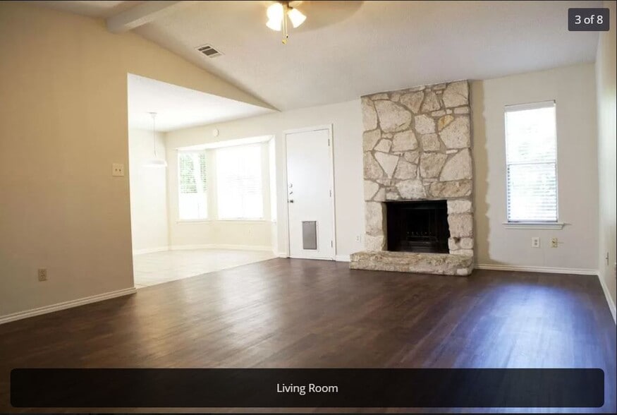 Livingroom - 5910 Shreveport Dr
