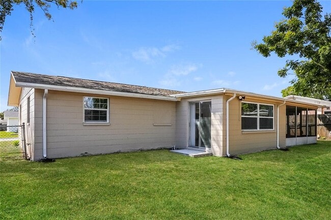 Building Photo - 7625 Ilex Dr