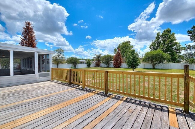 Building Photo - 486 Lindsey Dr