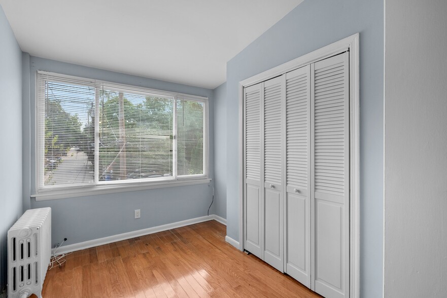 Building Photo - 1711 37th St NW