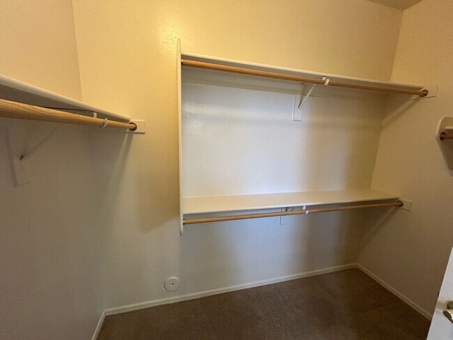 Building Photo - 1676 S 159th Ave