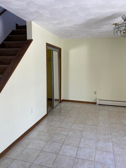 Building Photo - 988 Taft Ave