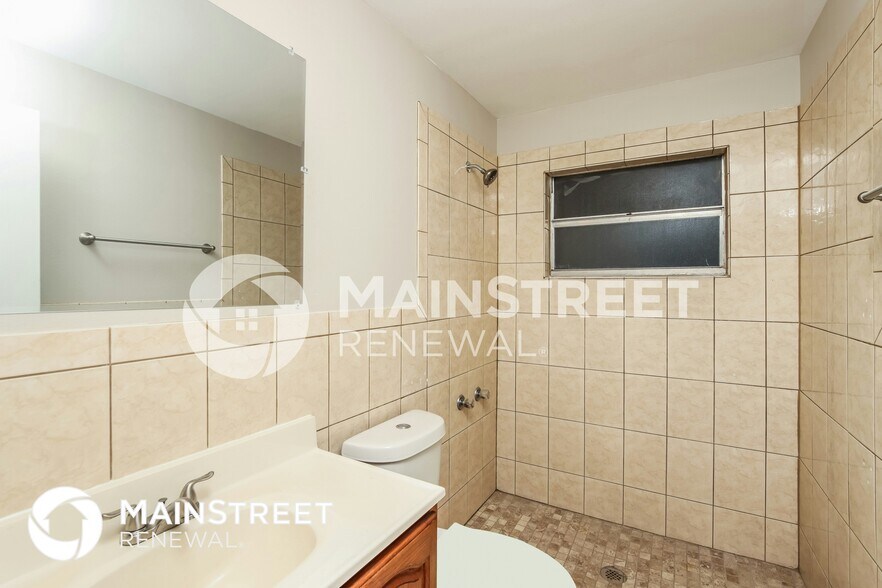 Building Photo - 271 Maywood Ave NW