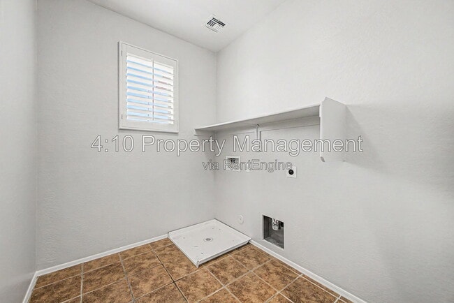 Building Photo - 852 S Colonial Dr