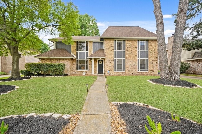 Building Photo - 15831 Ridge Park Dr