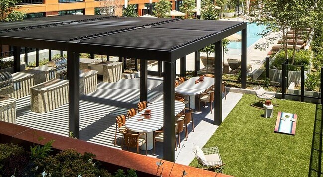 Building Photo - 660 11th St NW